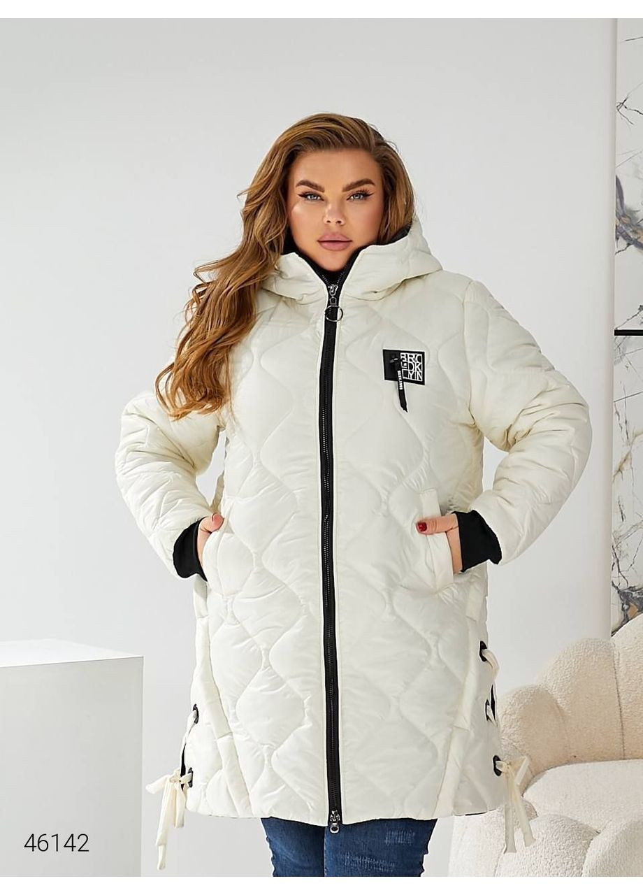 Молочне зимнє Пальто жіноче стьобане Byron