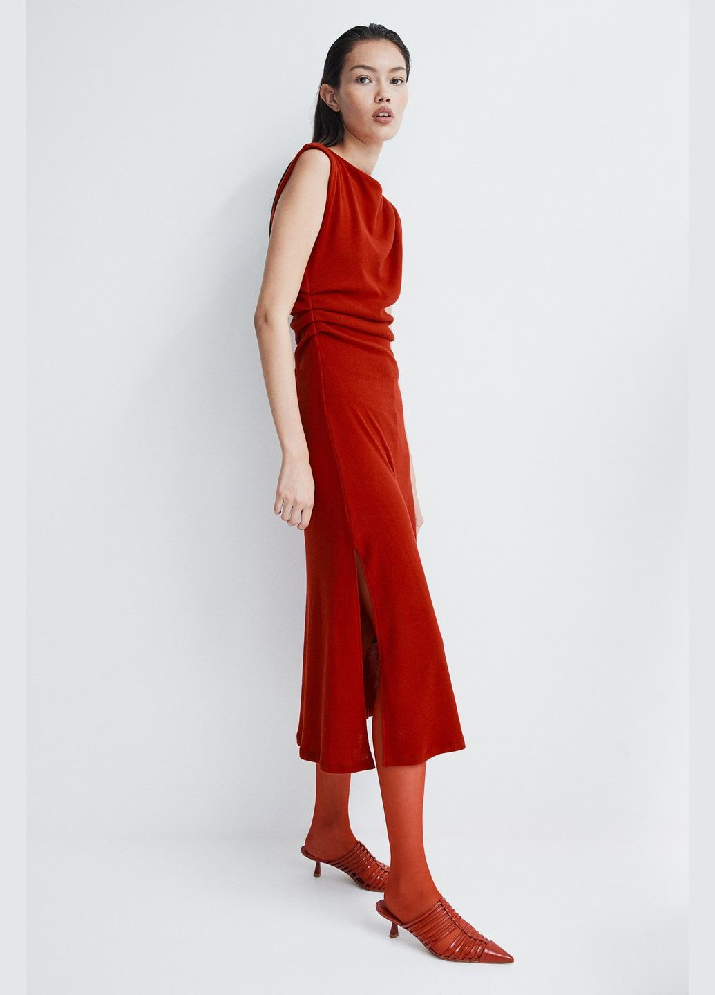 Красное платье H&M