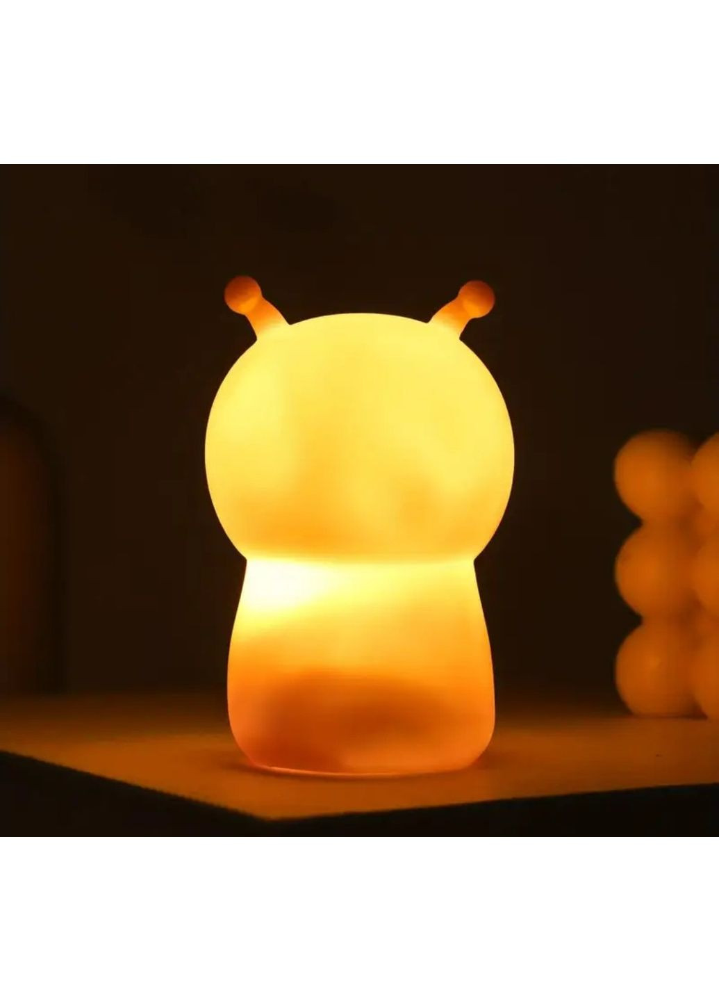 Нічник маленький дитячий пластиковий у формі равлика з антенками, LED світильник із м'яким теплим світлом No Brand (350349779)