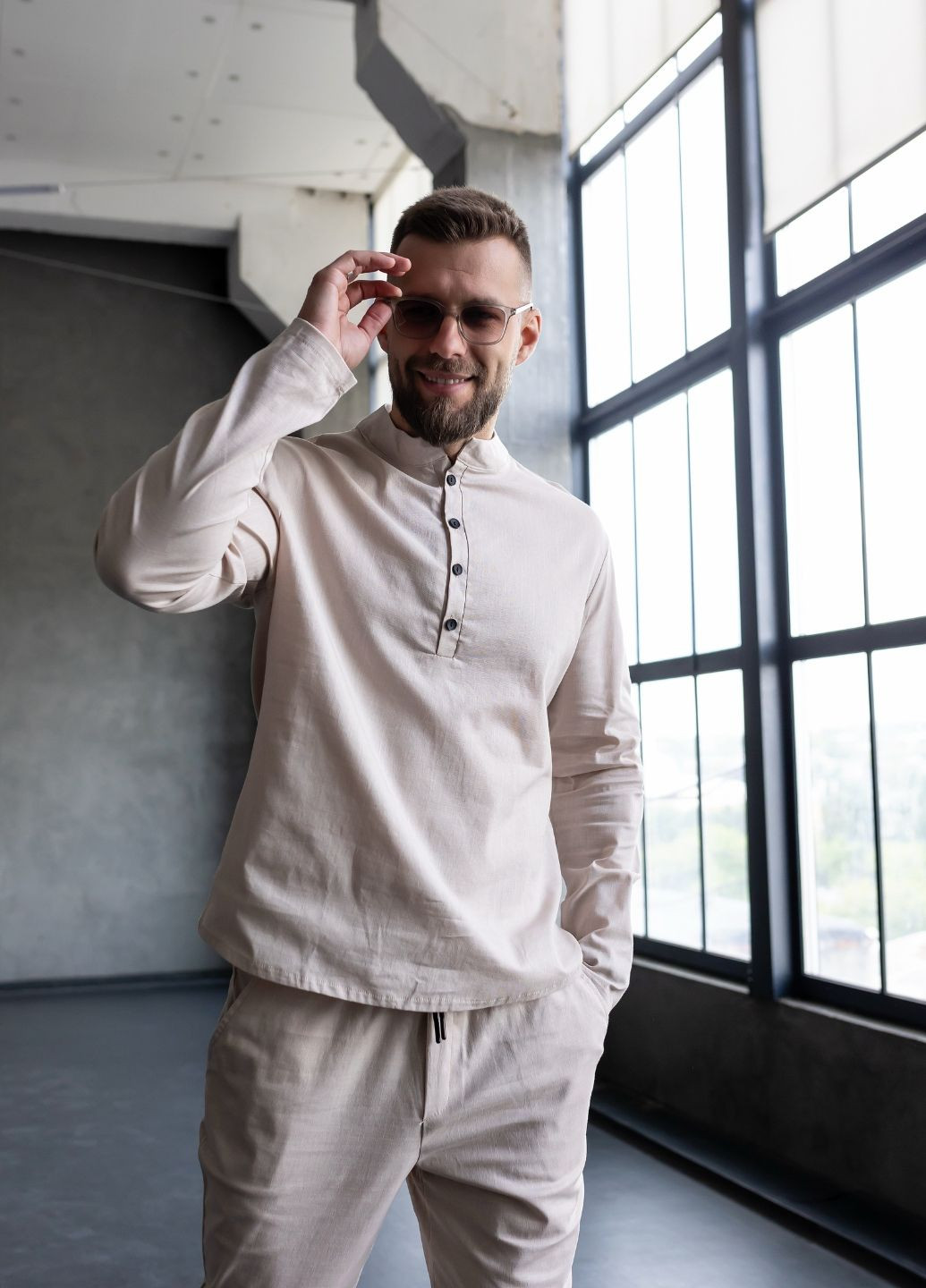 Світло-бежевий демісезонний костюм з льону MonsterBrand