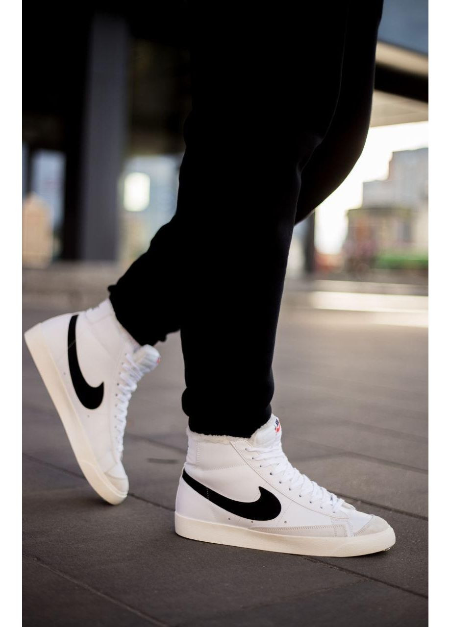 КРОСІВКИ ЖІНОЧІ NIKE BLAZER MID 77 WHITE BLACK НАЙК БЛЕЙЗЕР No Brand чорні зими (368855998)