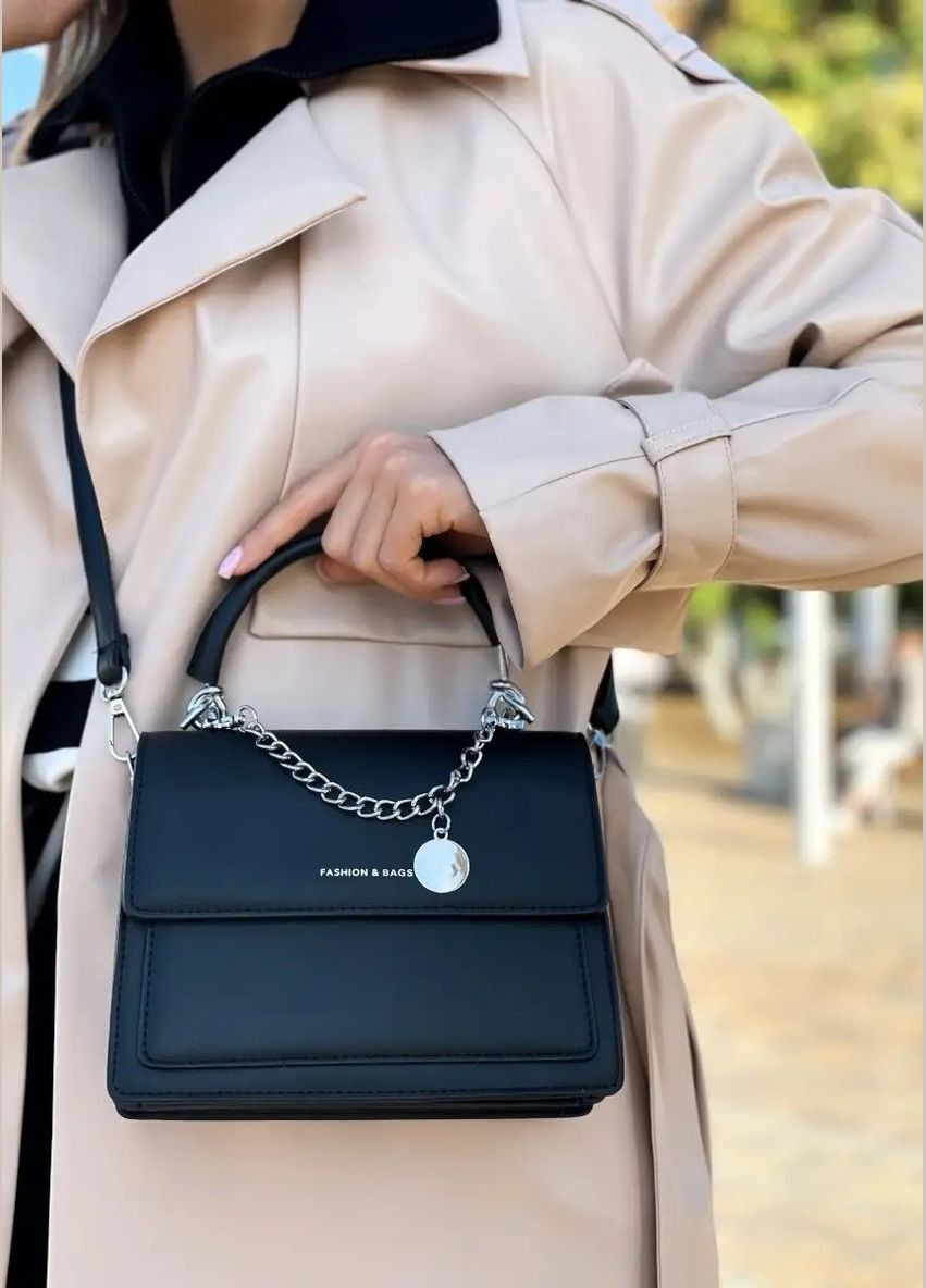 Женская классическая сумка 10210 кросс-боди на ремешке черная No Brand (285817983)