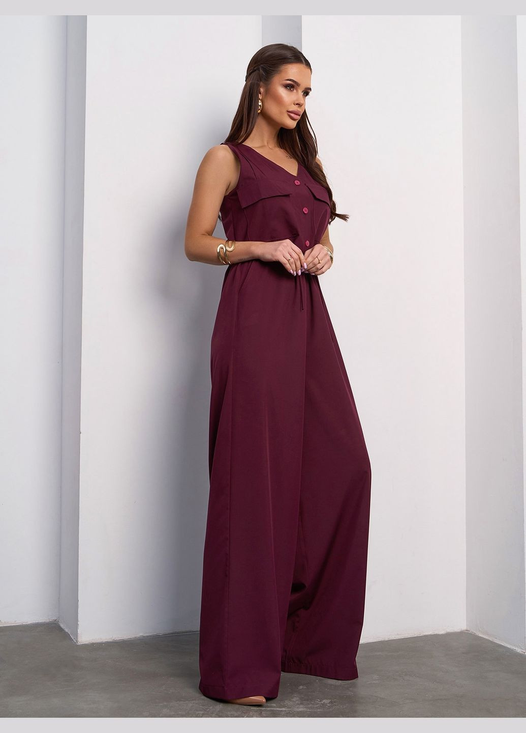 Стильний комбінезон на кулісці No Brand комбінезон-брюки темно-бордовий святковий, коктейльний, діловий, повсякденний, кежуал, вечірній