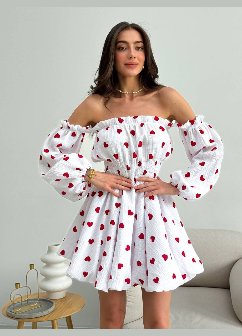 Белое платье женское, лёгкое из натуральной ткани, белое с принтом сердечек, красивое и стильное No Brand сердечки