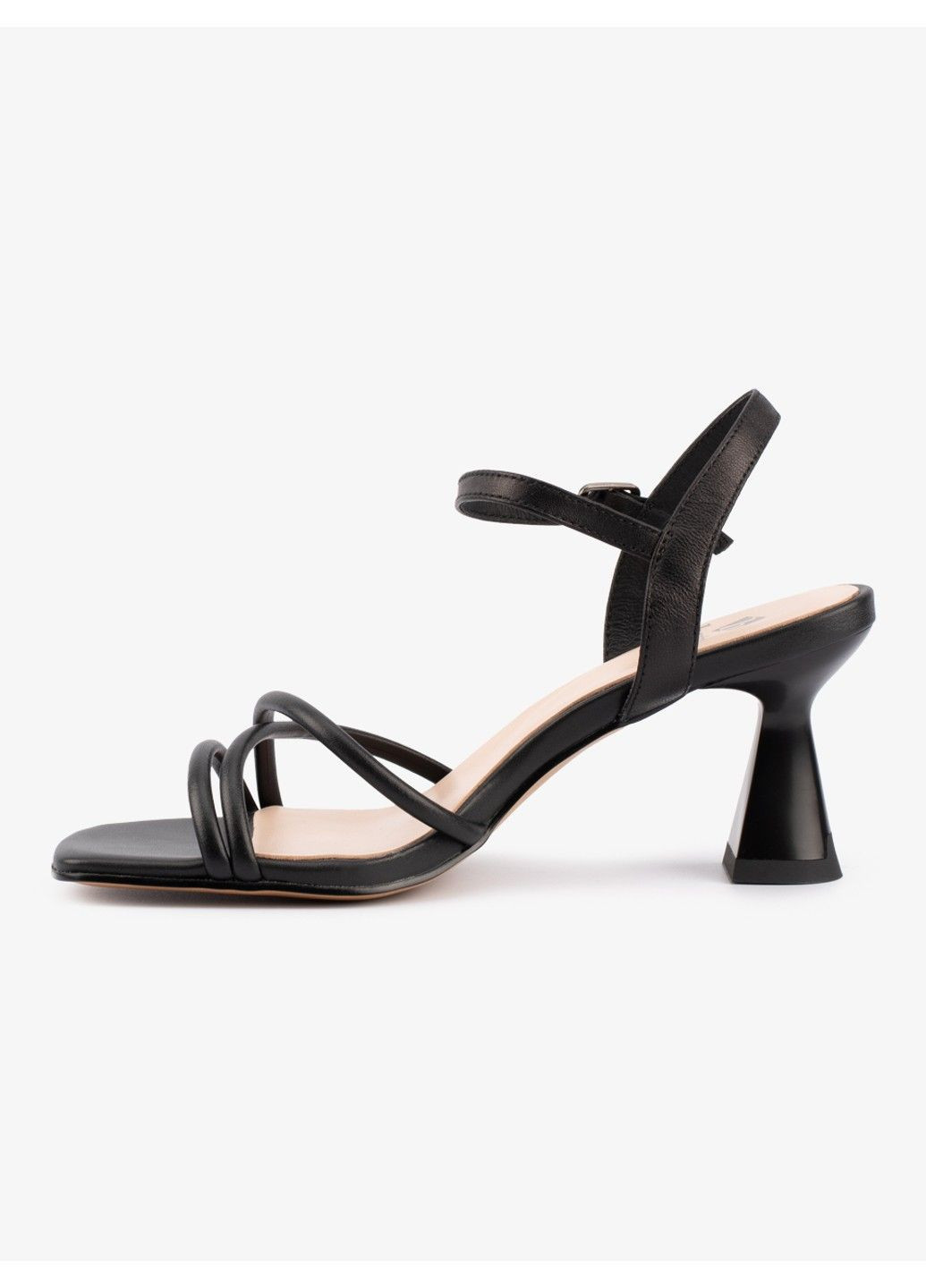 Черные женские босоножки 1100062 Buts с ремешком