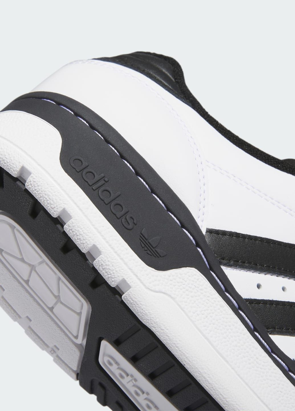 Білі Літні кросівки rivalry low adidas