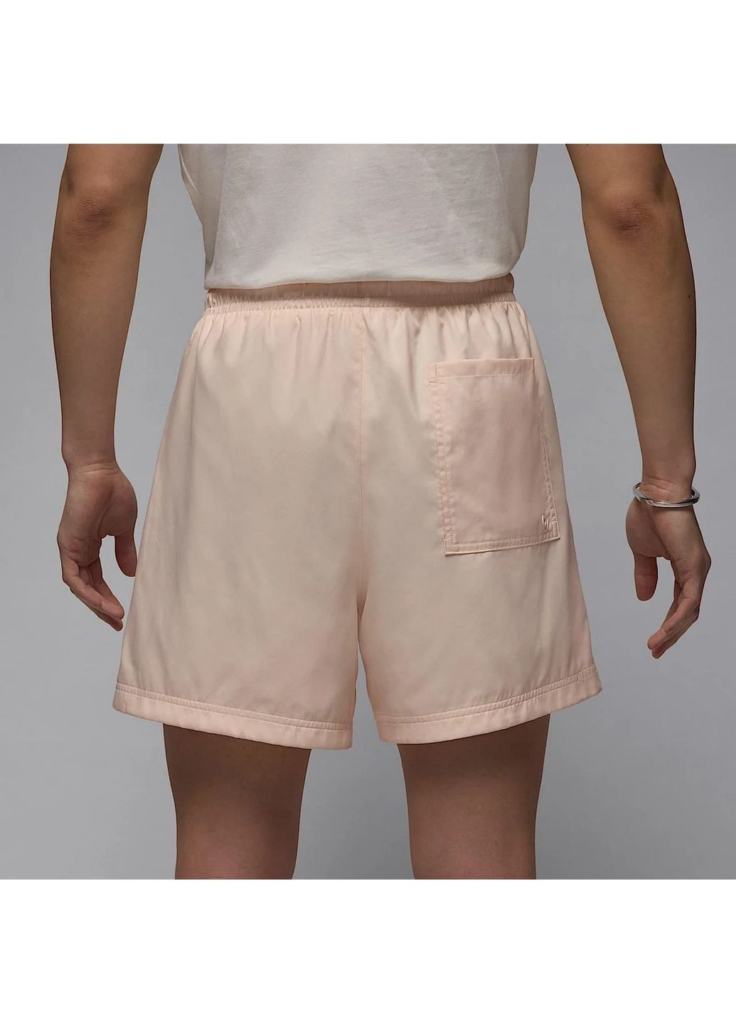 Шорти чоловічі Essentials Beige Nike (366039333)