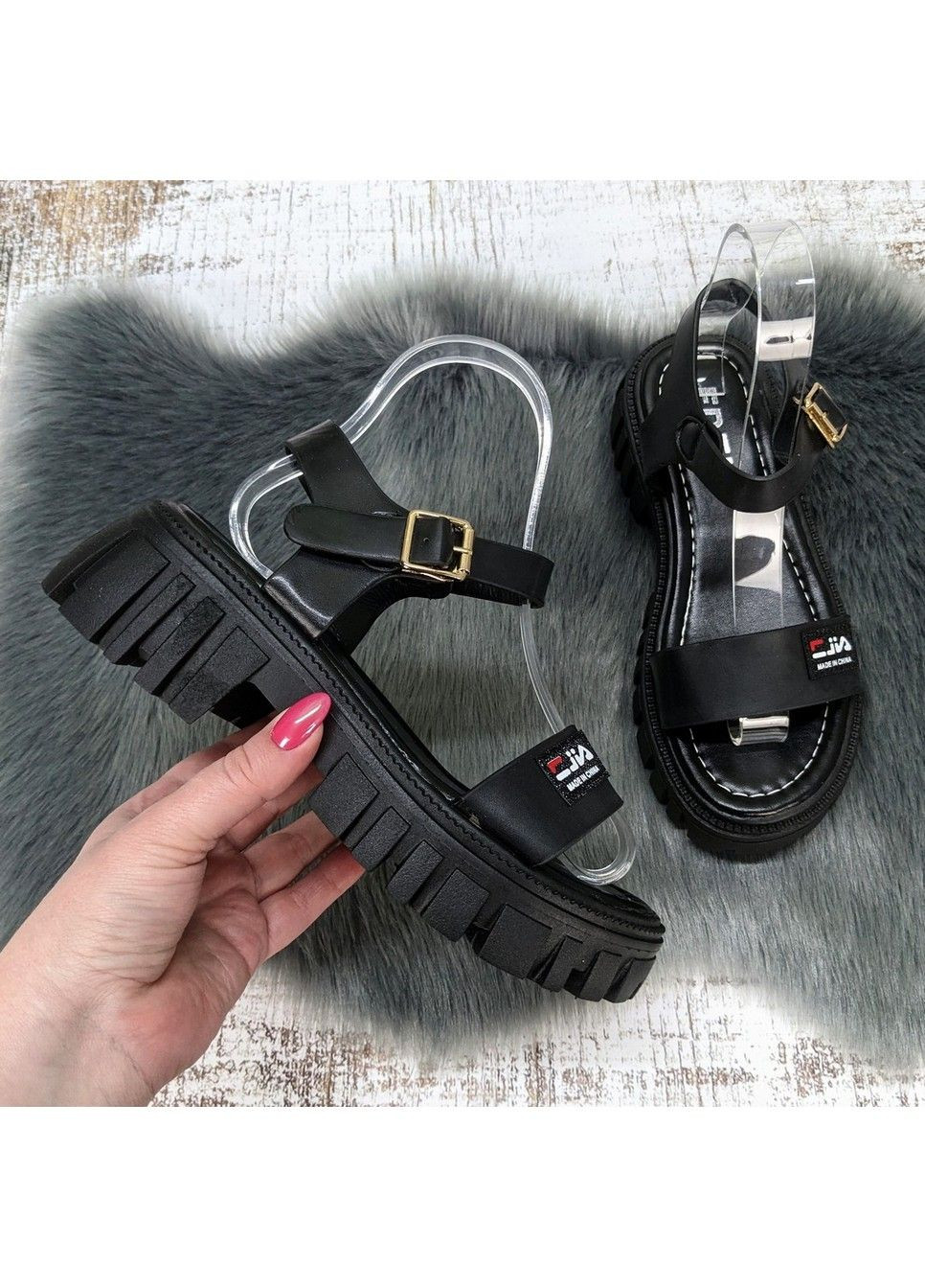 Черные босоножки женские FDEK с ремешком