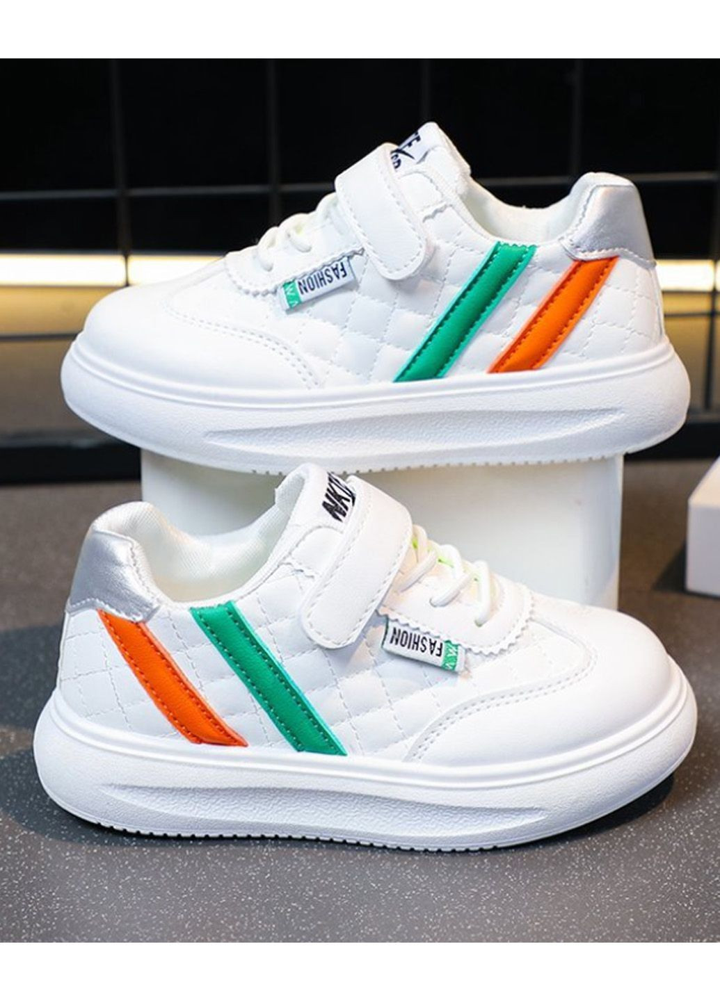 Белые демисезонные детские кроссовки No Brand