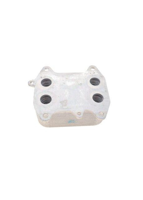 Радіатор масляний VW Caddy III/Crafter/T5 (теплообмінник) 31263 UA63 No Brand (342408658)