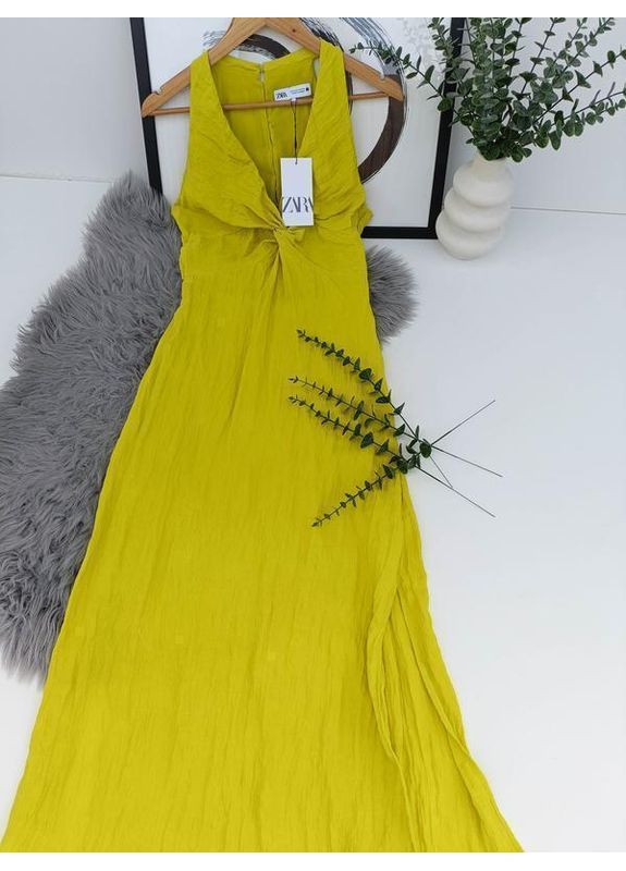 Желтое жатое платье с узлом Zara