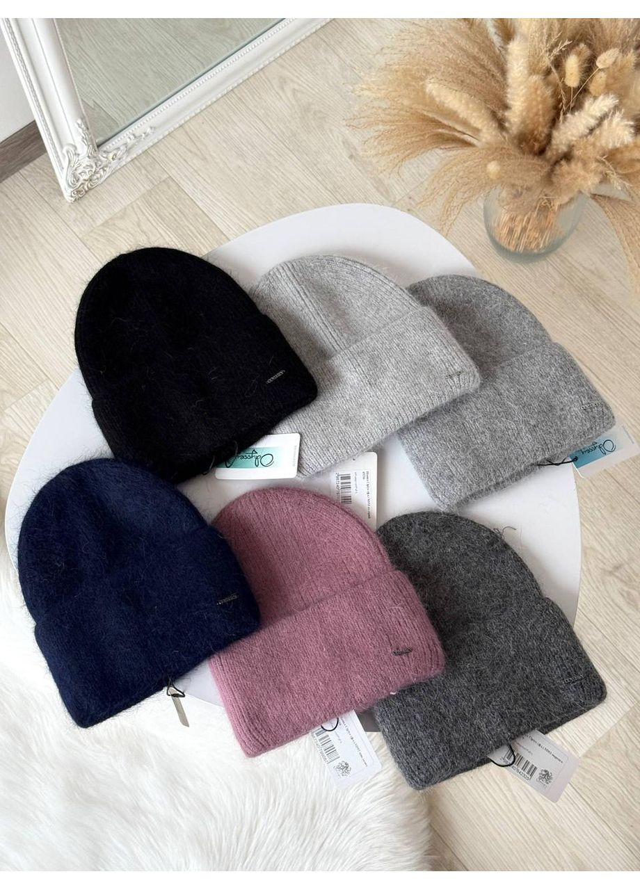 Женская шапка шерстяная с ангорой / Теплая зимняя шапка с отворотом / Женская шапка мягкая вязаная No Brand (366571856)