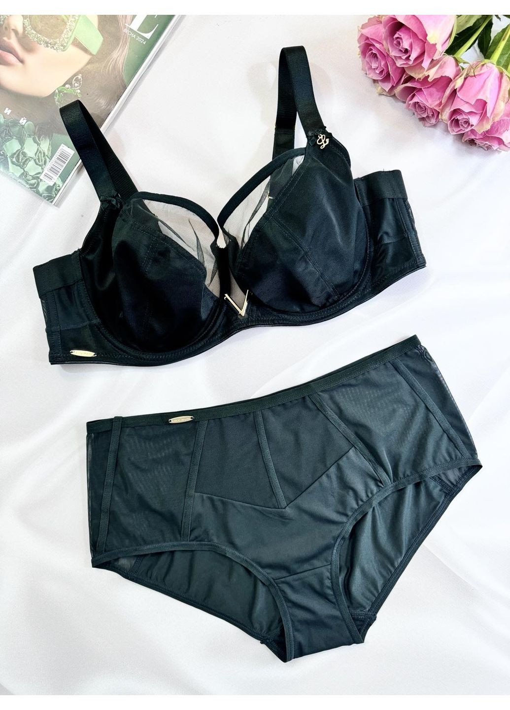 Изумрудный комплект чашка д без поролона Lanny Mode