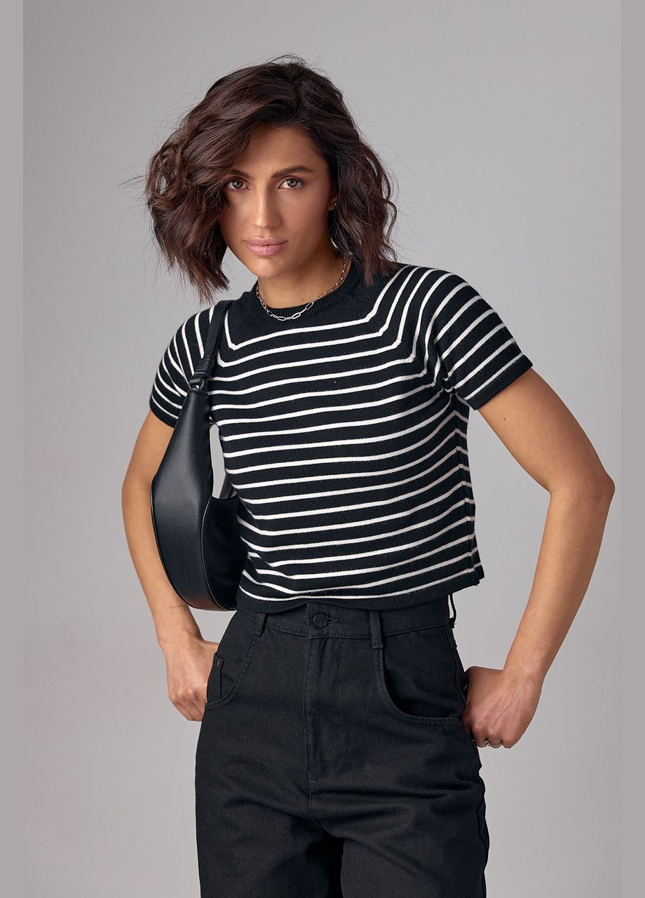 Чорна демісезон укорочена жіноча футболка у смужку Lurex