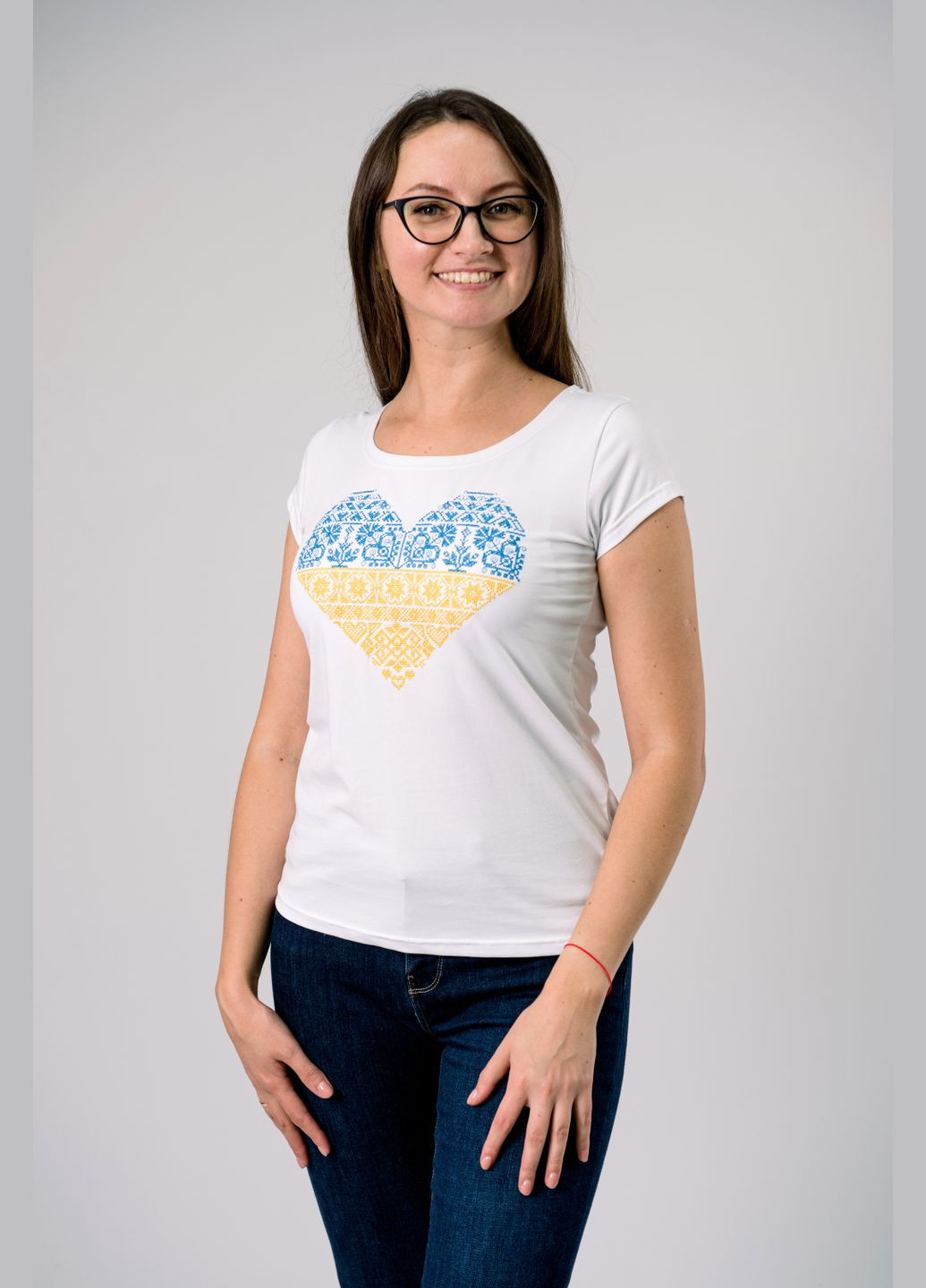 Белая женская футболка с вышивкой патриотическая узор украинская символика приталенная, прямой хлопок, трикотаж (311600090)