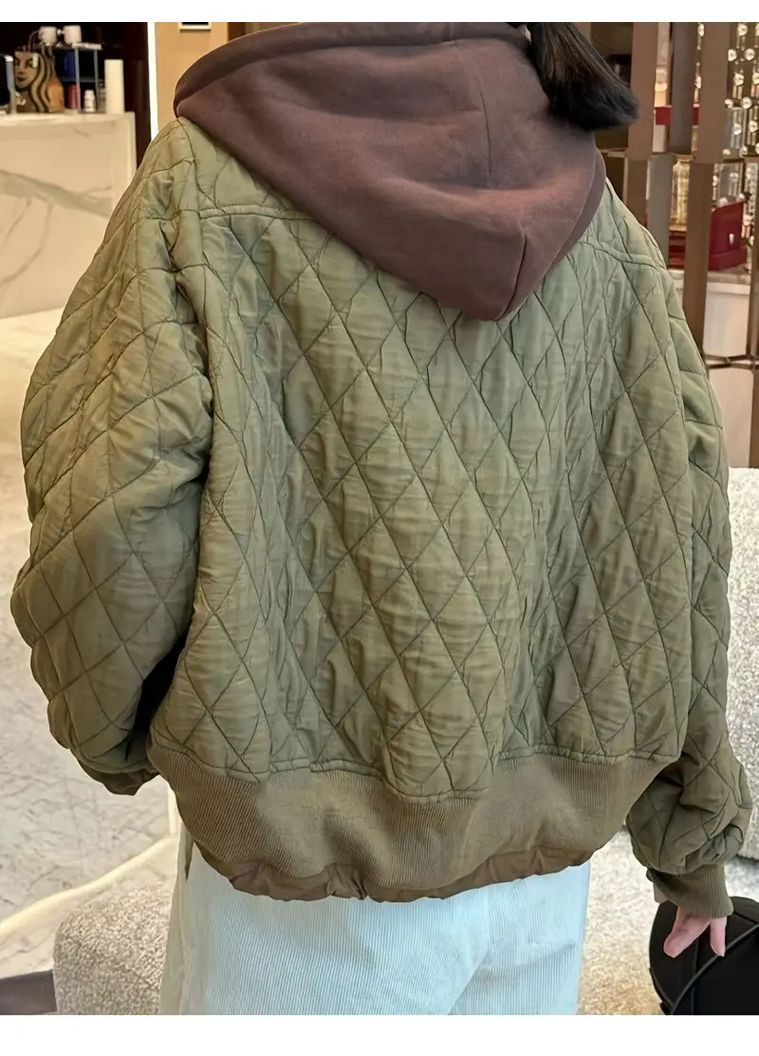 Зеленая демисезонная женская стильная оливковая куртка с капюшоном, размер м/l No Brand