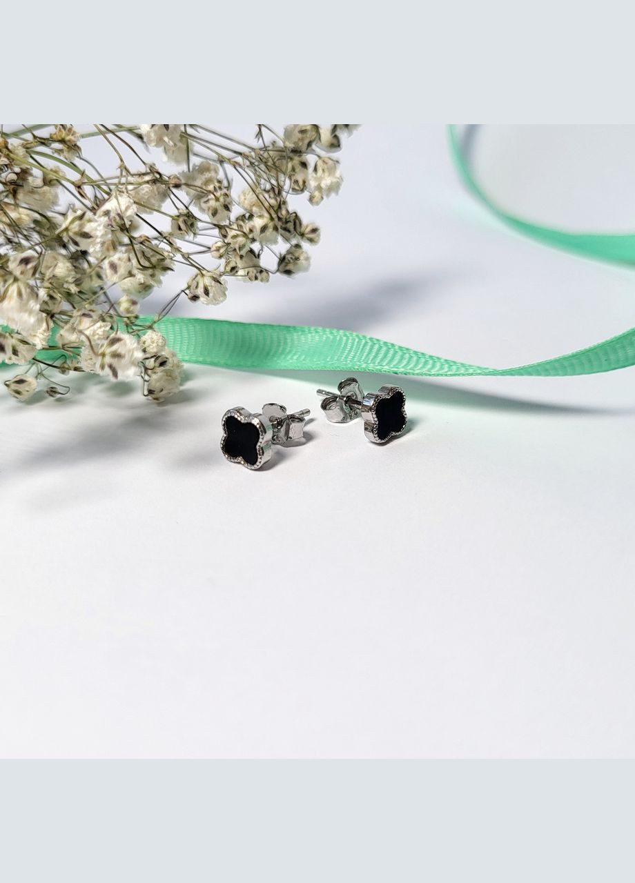 Срібні сережки гвоздики на фіксаторах Квітка з Оніксом срібло 925 проби Родоване с2о/1469 1.30г No Brand (306743058)