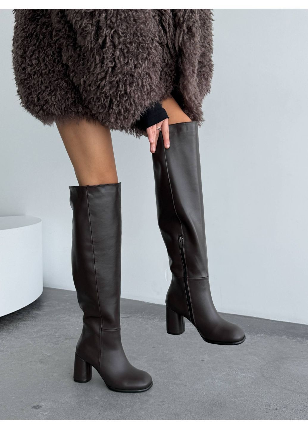 Коричневые осенние демисезонные ботфорты Helen