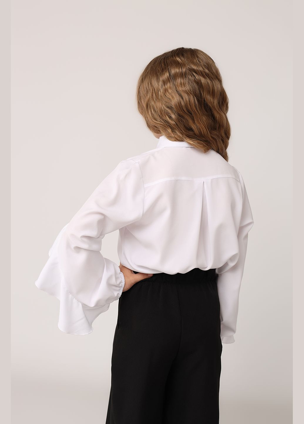 Белая блузка Yuki демисезонная