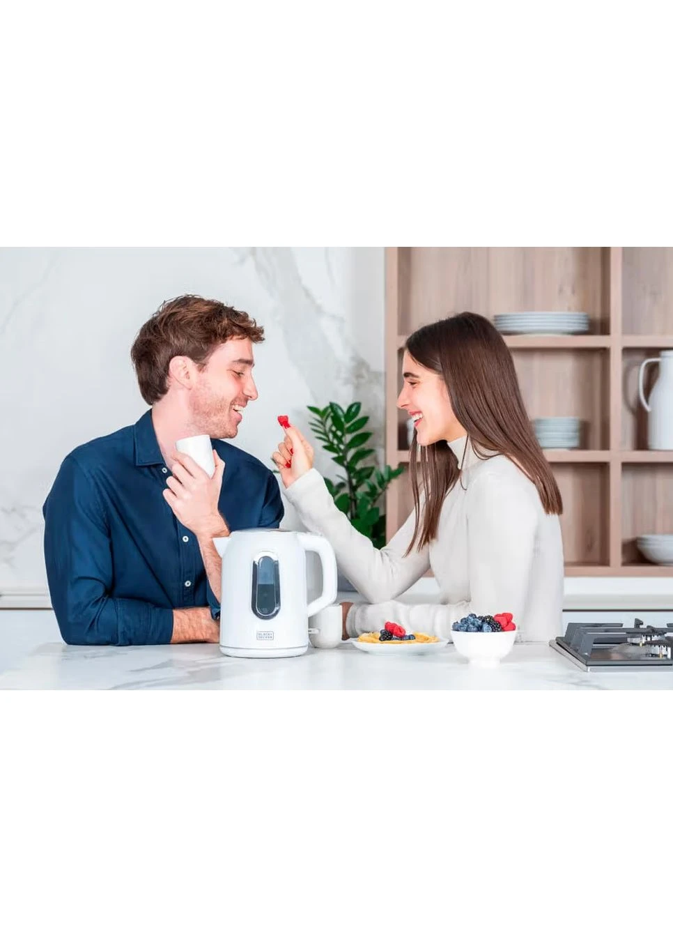 Электрочайник BLACK&DECKER BXKE2204E (380883597)