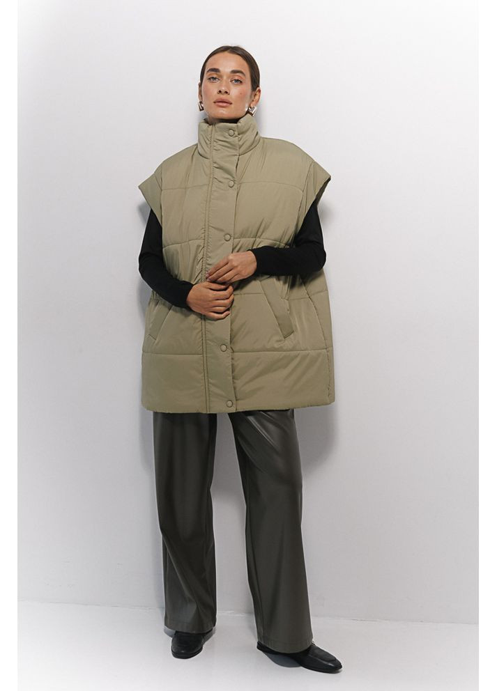 Жіночий стьобаний жилет на блискавці та кнопках фісташковий Arjen (364967621)