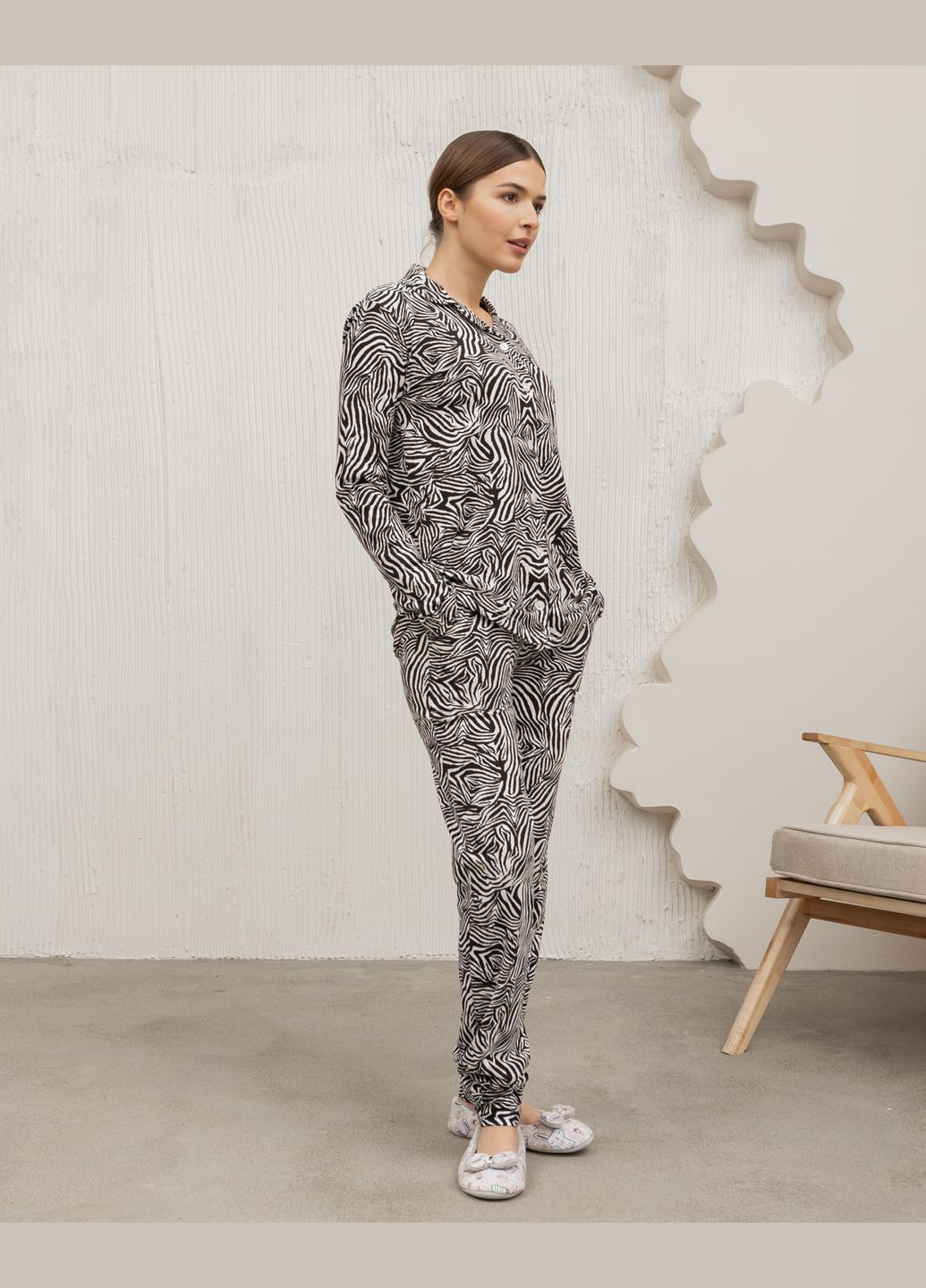 Чорна всесезон жіноча піжама бавовняна, піжама для жінок зебра, комплект піжамний сорочка та штани сорочка + брюки Nicoletta