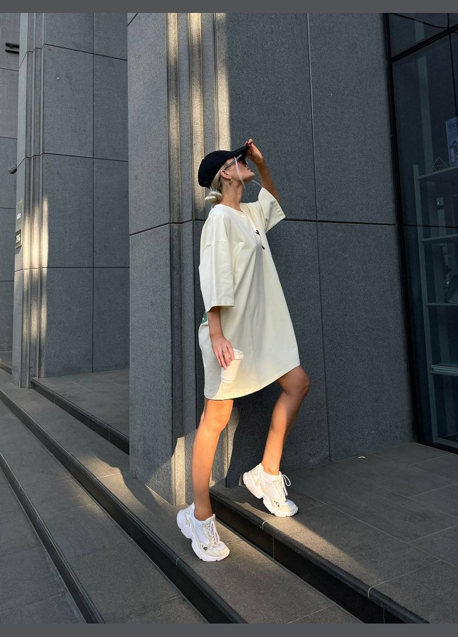 Кремовое спортивное, повседневный, кэжуал, вечернее женское платье-футболка платье-футболка No Brand с рисунком