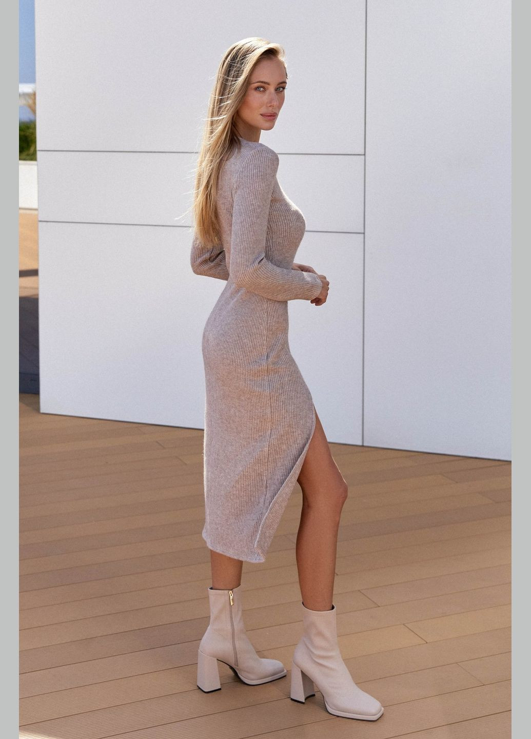 Бежева ділова, повсякденний, кежуал сукня Seventeen однотонна