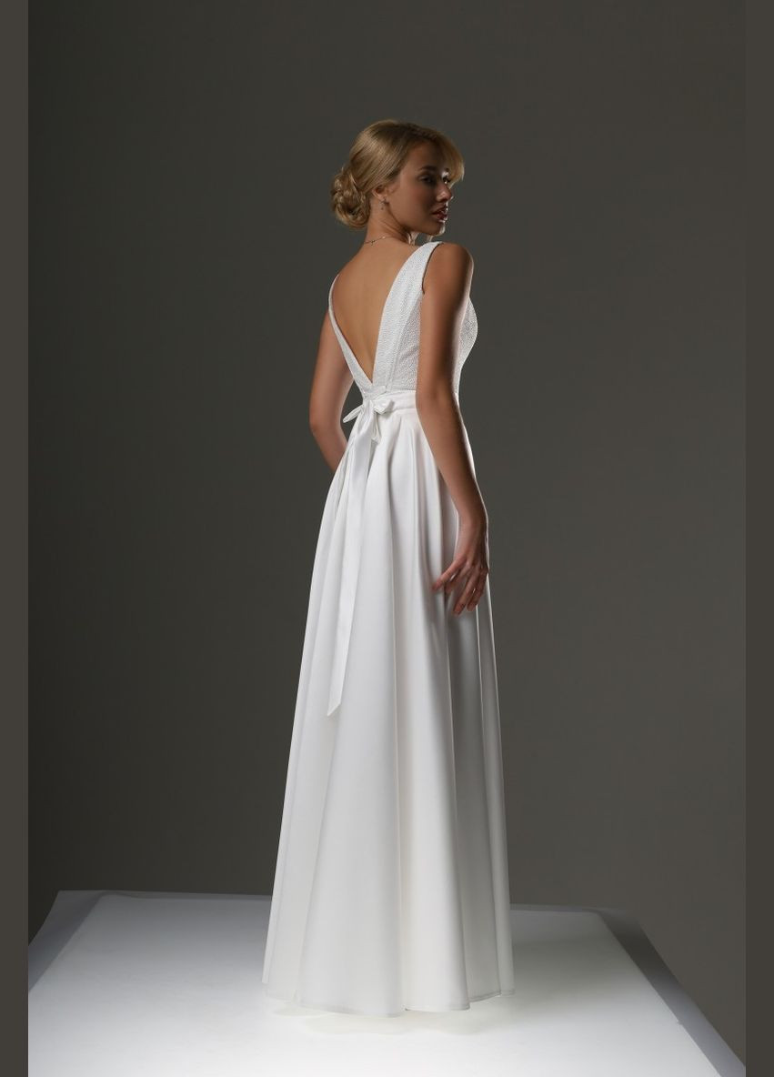 Белое вечернее платье а-силуэт Lolita однотонное