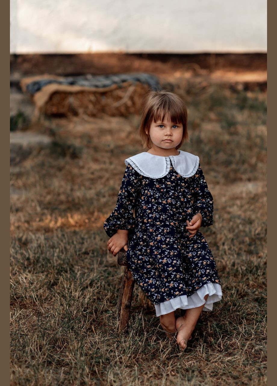 Тёмно-синее демисезонное девичье платье с батистовой отделкой V.O.G. (303106200)