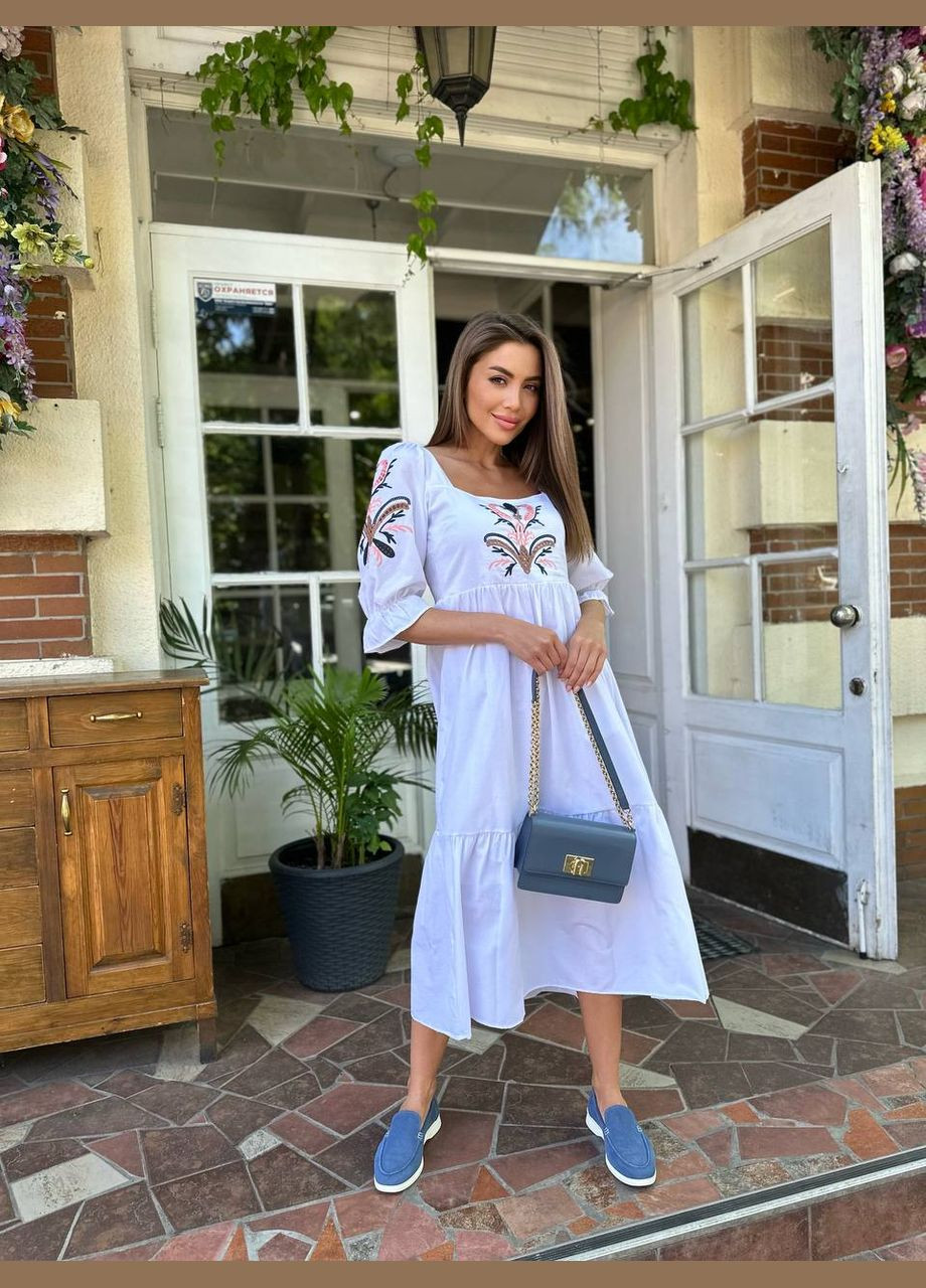 Молочный зимний женское вышитое платье амелия ESQ 4038