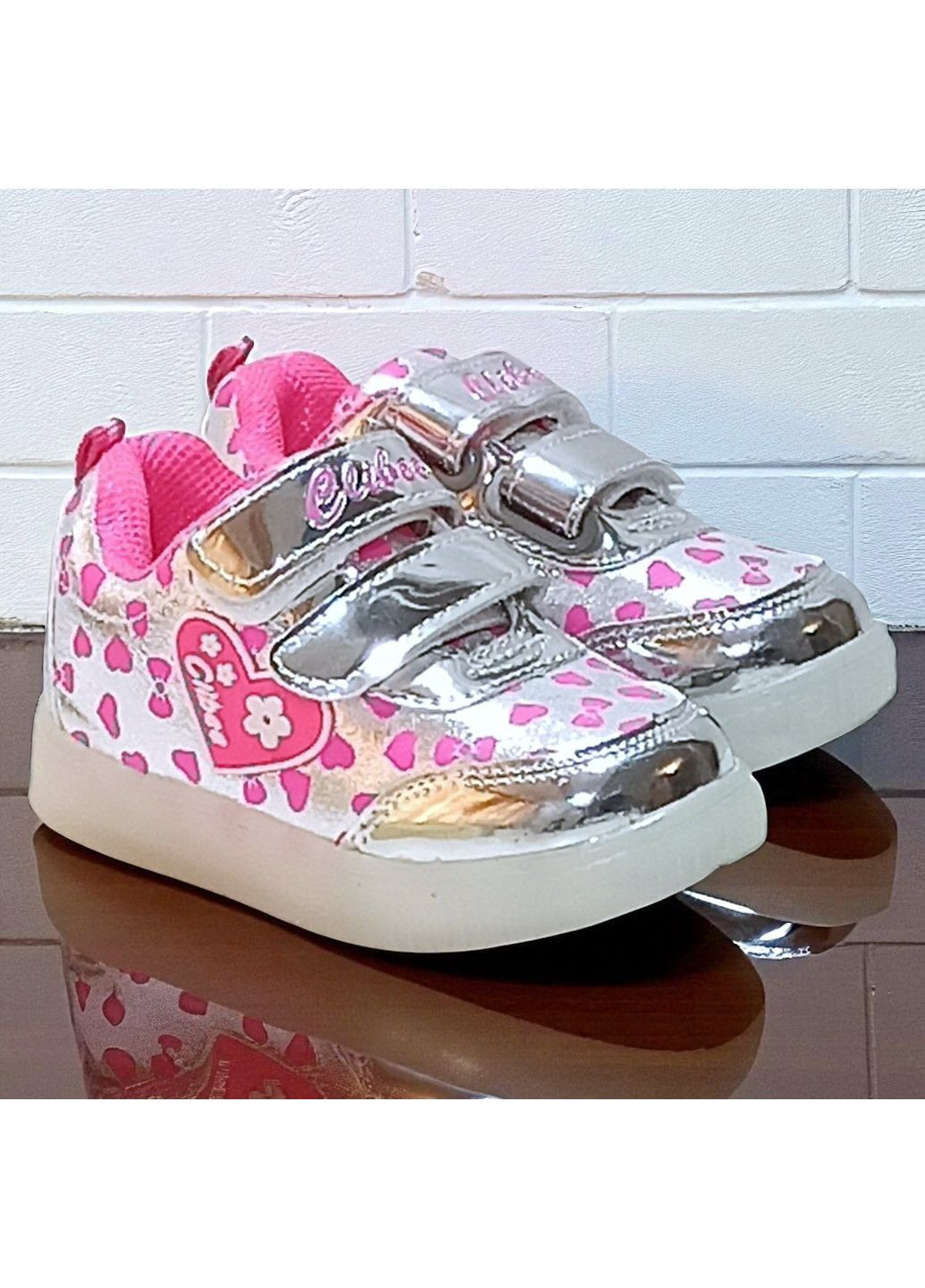 Сріблясті осінні ортопедичні кросівки на липучках для дівчинки клібі Clibee