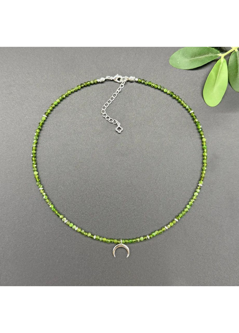 Чокер натуральний Діопсид з підвіскою Лунниця, гіп-ний сплав колір срібло d-3мм+- L-40-45см No Brand латунь, натуральний камінь срібло (362695428)