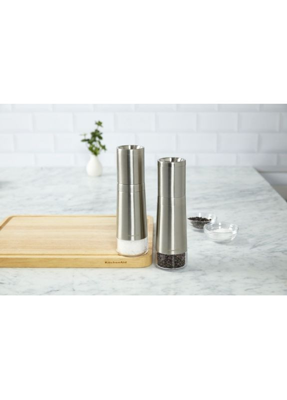 Набір млинів для солі та перцю Universal 2 шт 20.3 см Silver (KOG988OSSSA) KitchenAid (323121470)
