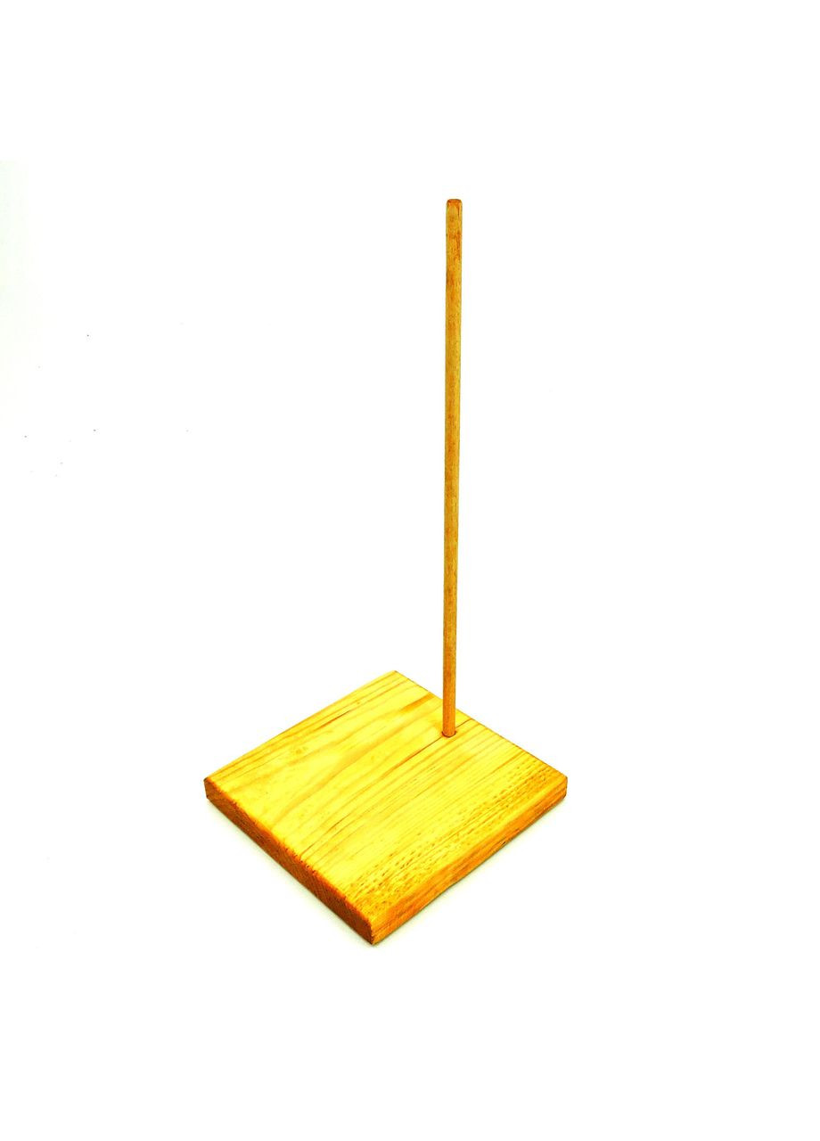 Подставка для кукол из дерева Морбидо 16х16 карри (КУК-160203) No Brand (328910581)