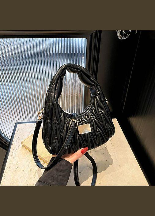 Жіноча сумка 7515 багет крос-боді на ремінці чорна No Brand (326487536)