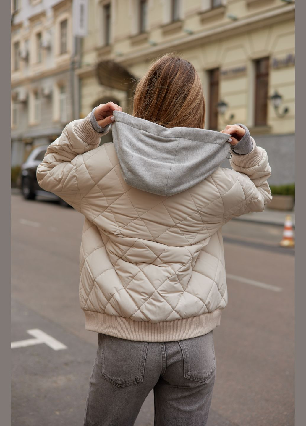 Молочная демисезонная женская демисезонная куртка бомбер «city mood» 951752 Lusskiri