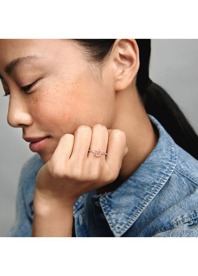 Каблучка Пандора з короною та рожевим каменем 188289C01 Kabluchka (355344708)