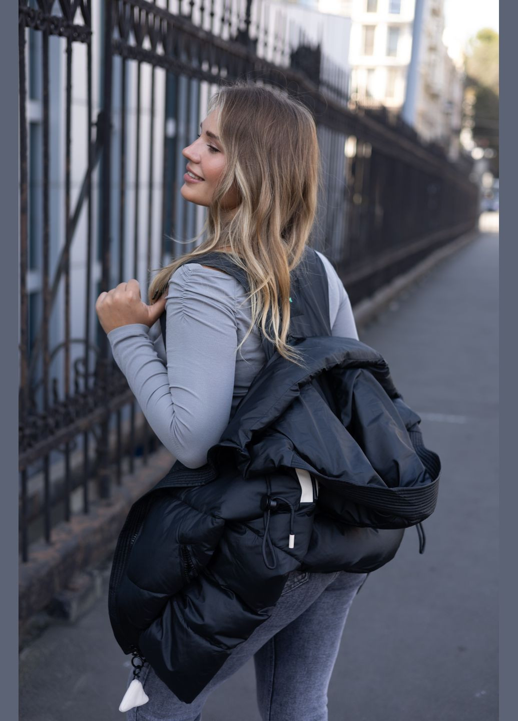 Черная зимняя зимняя женская короткая oversize куртка 116152 Yimosis