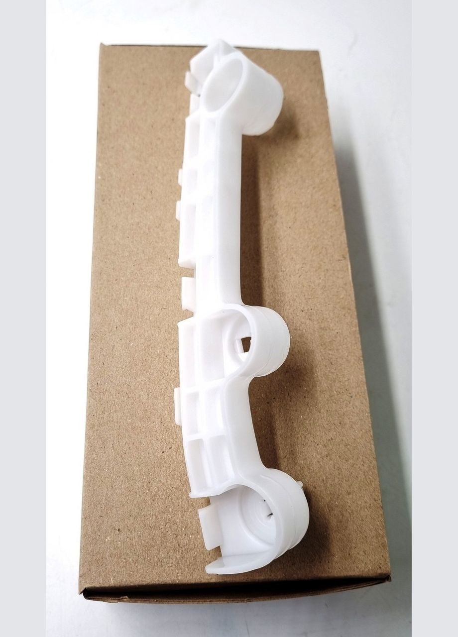 Кронштейн переднего бампера правый SUPP2302 Л200 2015-2022 6400F776 MATOMI (345739545)