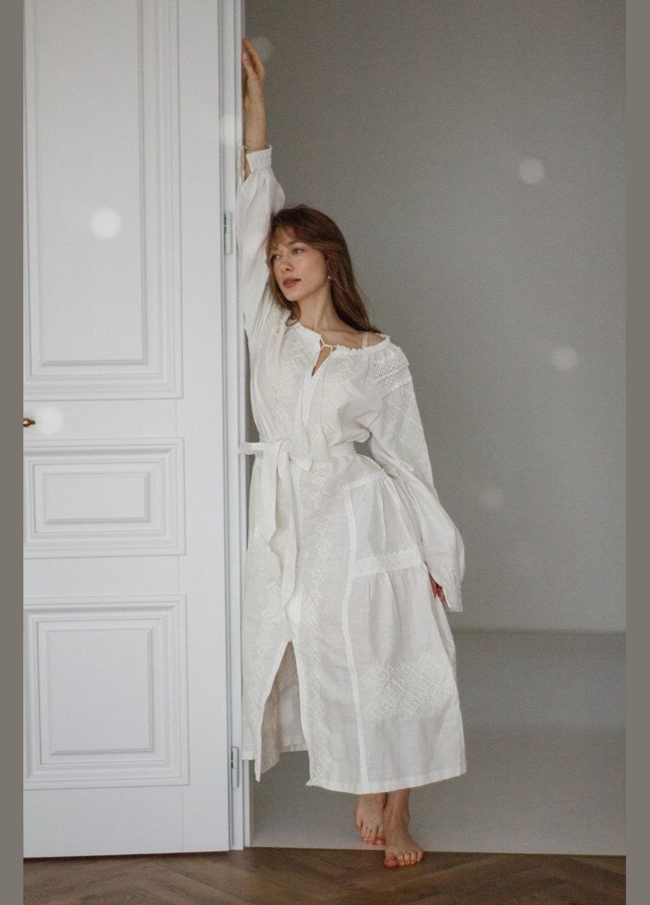 Белый зимний женское вышитое платье дарья белое ESQ 7238