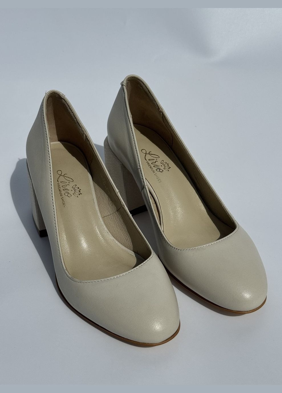 Lirio Туфлі молочний з натуральна шкіра, україна — (315487677)