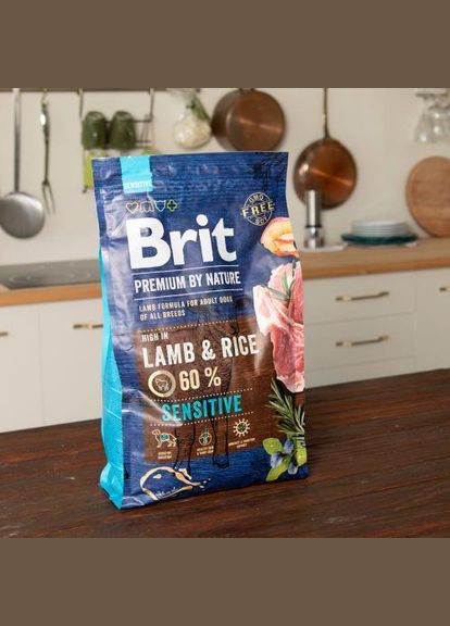 Сухий корм Dog Sensitive Lamb для собак з чутливим травленням, з ягням, 3 кг Brit Premium (322874974)