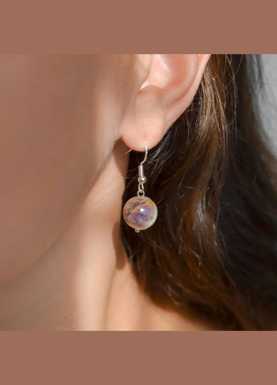 Сережки натуральний камінь Аметист Шеврон гладка кулька, швенза колір срібло фур-ра гіп-ний сплав d-10мм L-30мм No Brand Підвіски (305593765)