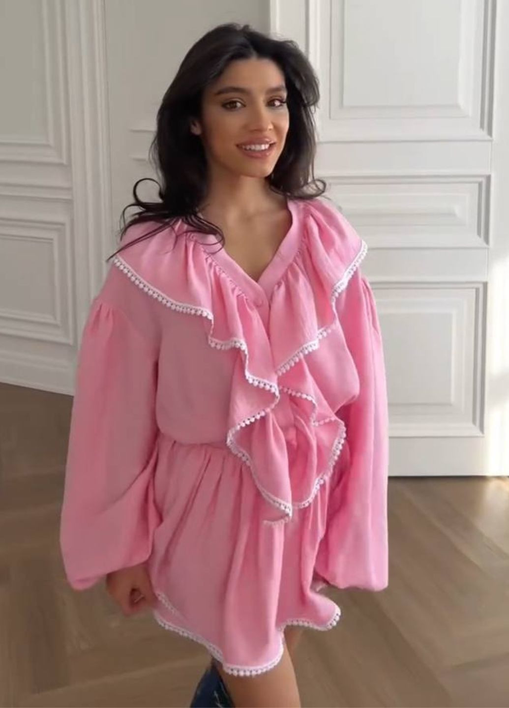 Жіночий костюм із софту з мереживом, сорочка на гудзиках та спідниця-шорти Allthings (325429556)