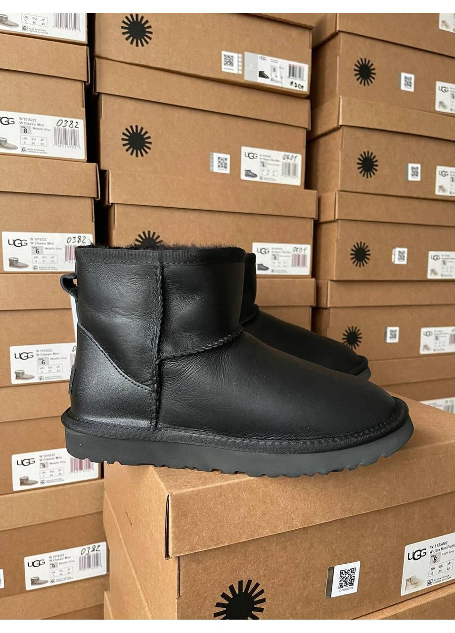 Уггі Жіночі UGG Classic Mini Black Leather (Шкіра) No Brand (364860295)