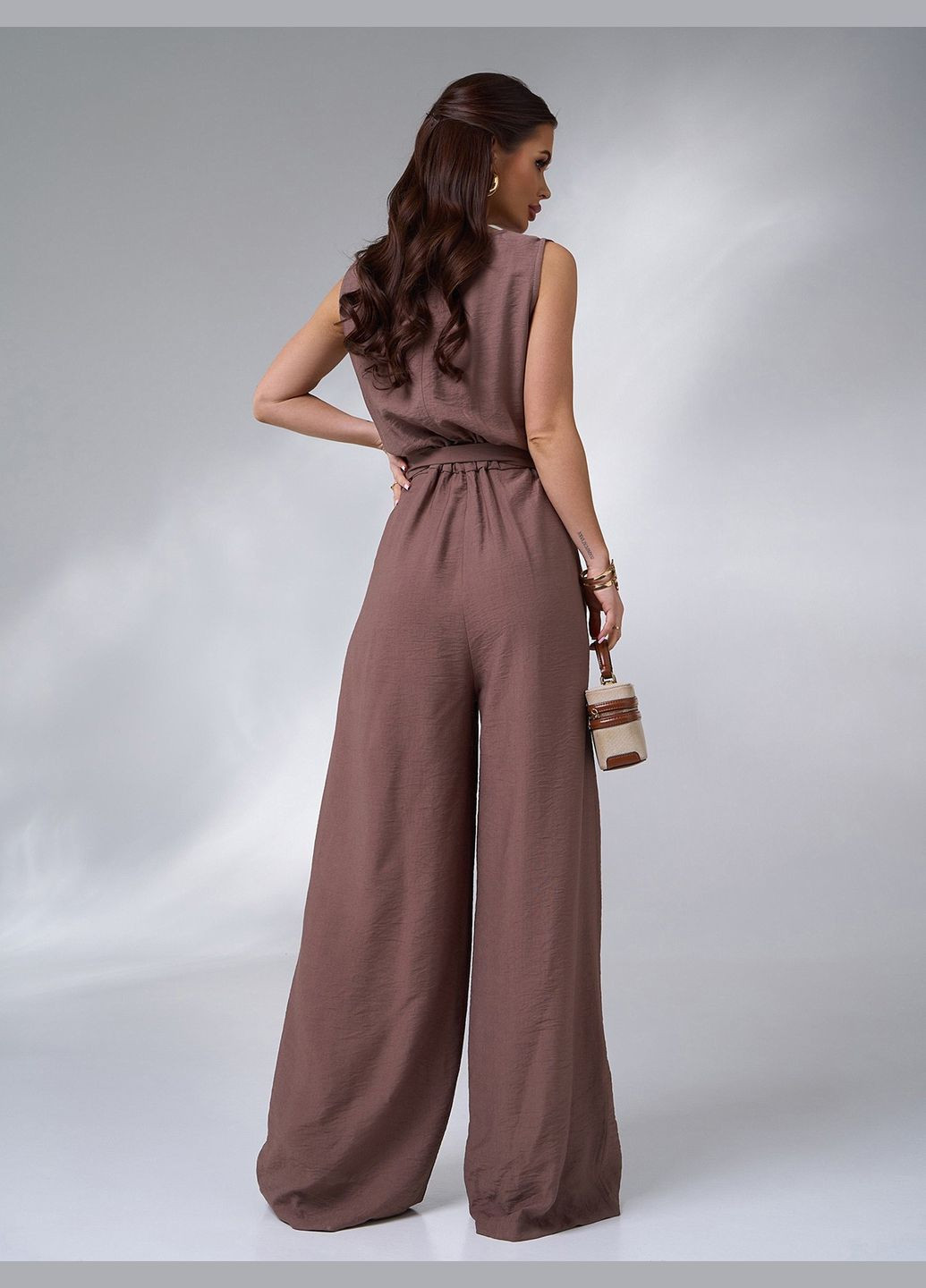 Стильный комбинезон из текстурированного льна No Brand комбинезон-брюки коричневый праздничный, коктейльный, деловой, повседневный, кэжуал, вечерний лен