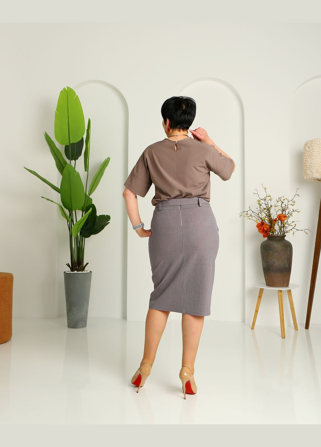 Серая офисная классическая юбка карандаш 432бб1 серо-красная No Brand карандаш