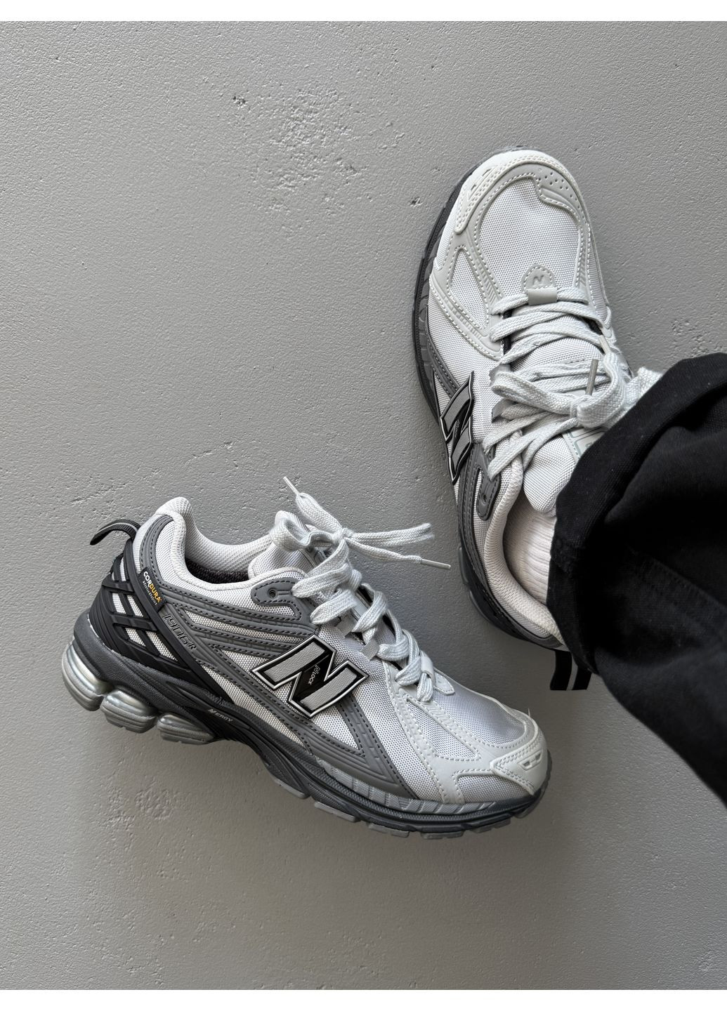 Серые демисезонные кроссовки мужские new balance 1906r cordura grey white black | нью беланс 1906r серые No Brand