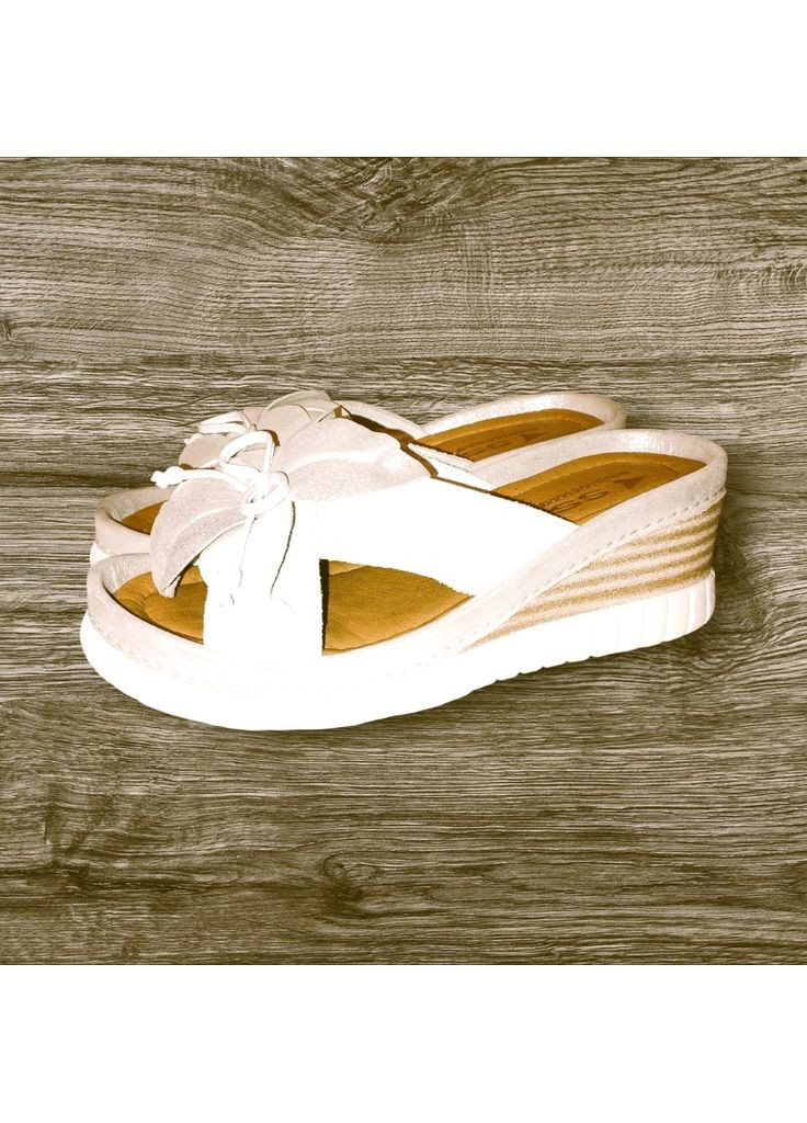 жіночі шльопанці з декором на середній танкетці білі Sherlock Soon (357260925)